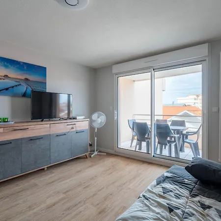 - T2 Spacieux Avec Terrasse, Proche Plage Et Port De Plaisance - Fr-1-319-532 *